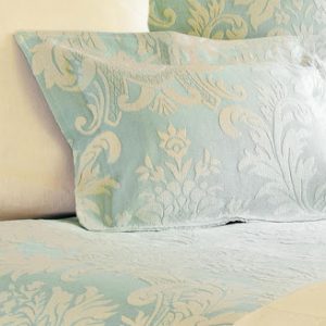 Luxury embroidery bedding set